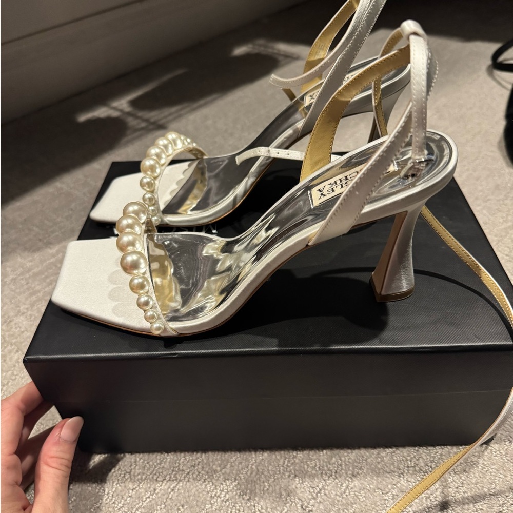Badgley Mischka White Pearl Strap Heels